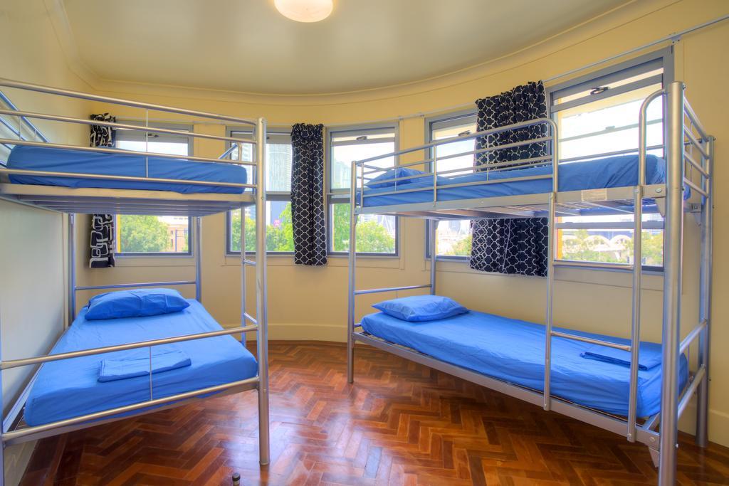 Big Bird Backpackers Hostel Brisbane Ngoại thất bức ảnh