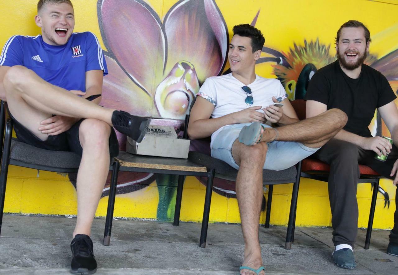 Big Bird Backpackers Hostel Brisbane Ngoại thất bức ảnh